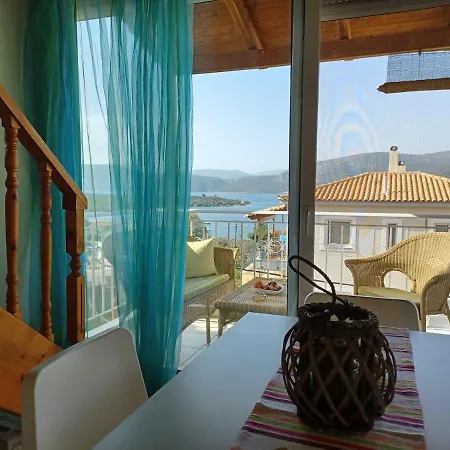 Seaside With Attics & Shared Courtyard Appartamento Kórfos