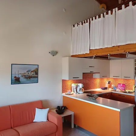 Seaside With Attics & Shared Courtyard Appartamento